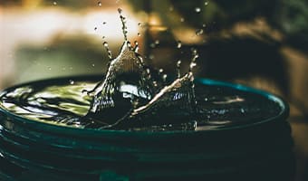 El separador de grasas desempeña un papel fundamental en la prevención de la contaminación del agua en entornos industriales.